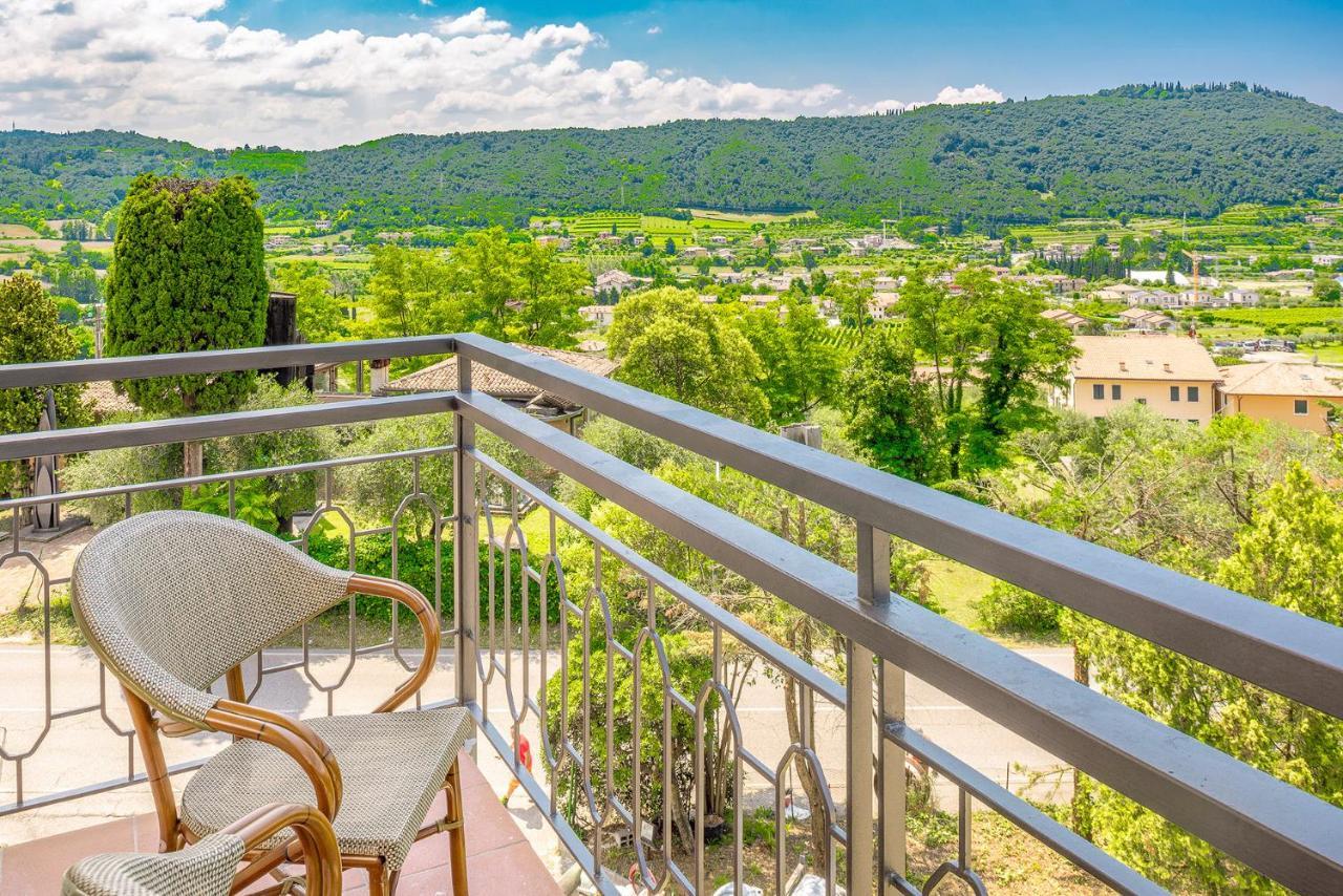Residenza Panorama Aparthotel Costermano Buitenkant foto